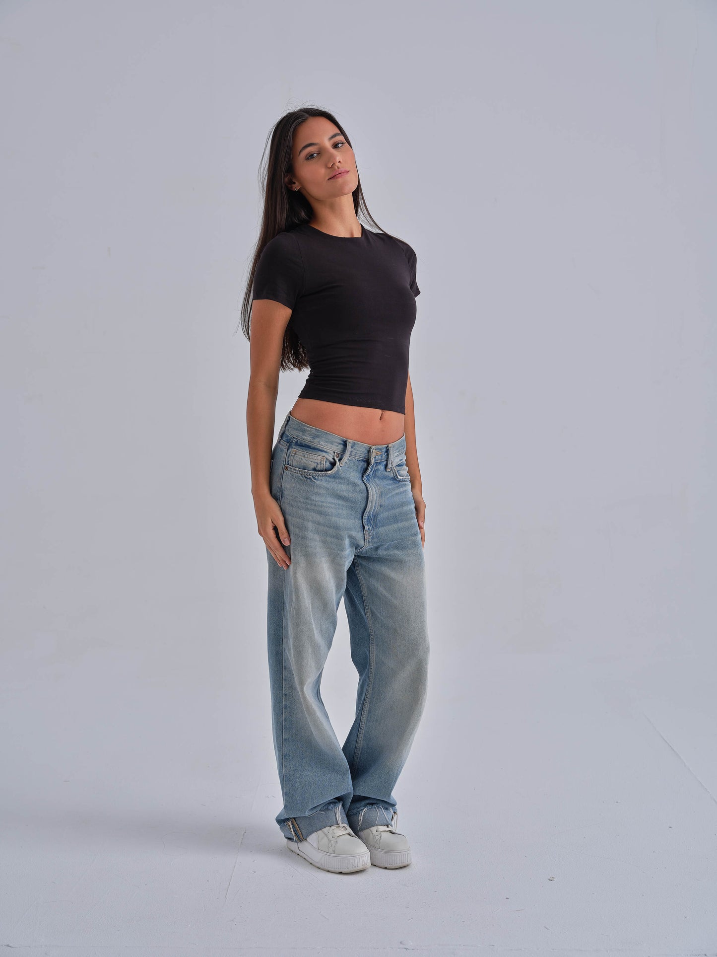 SculptHER Round Black Top