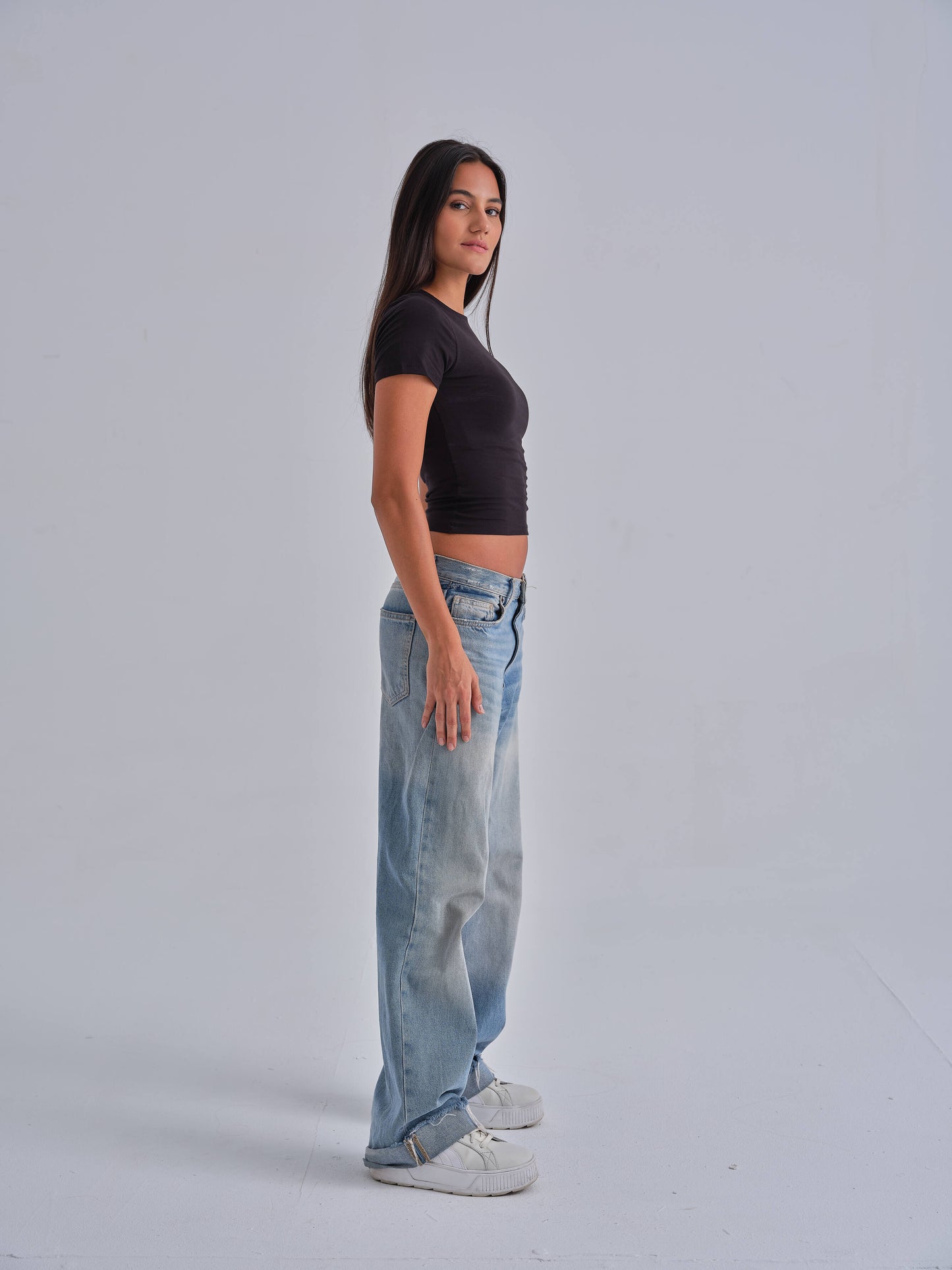 SculptHER Round Black Top