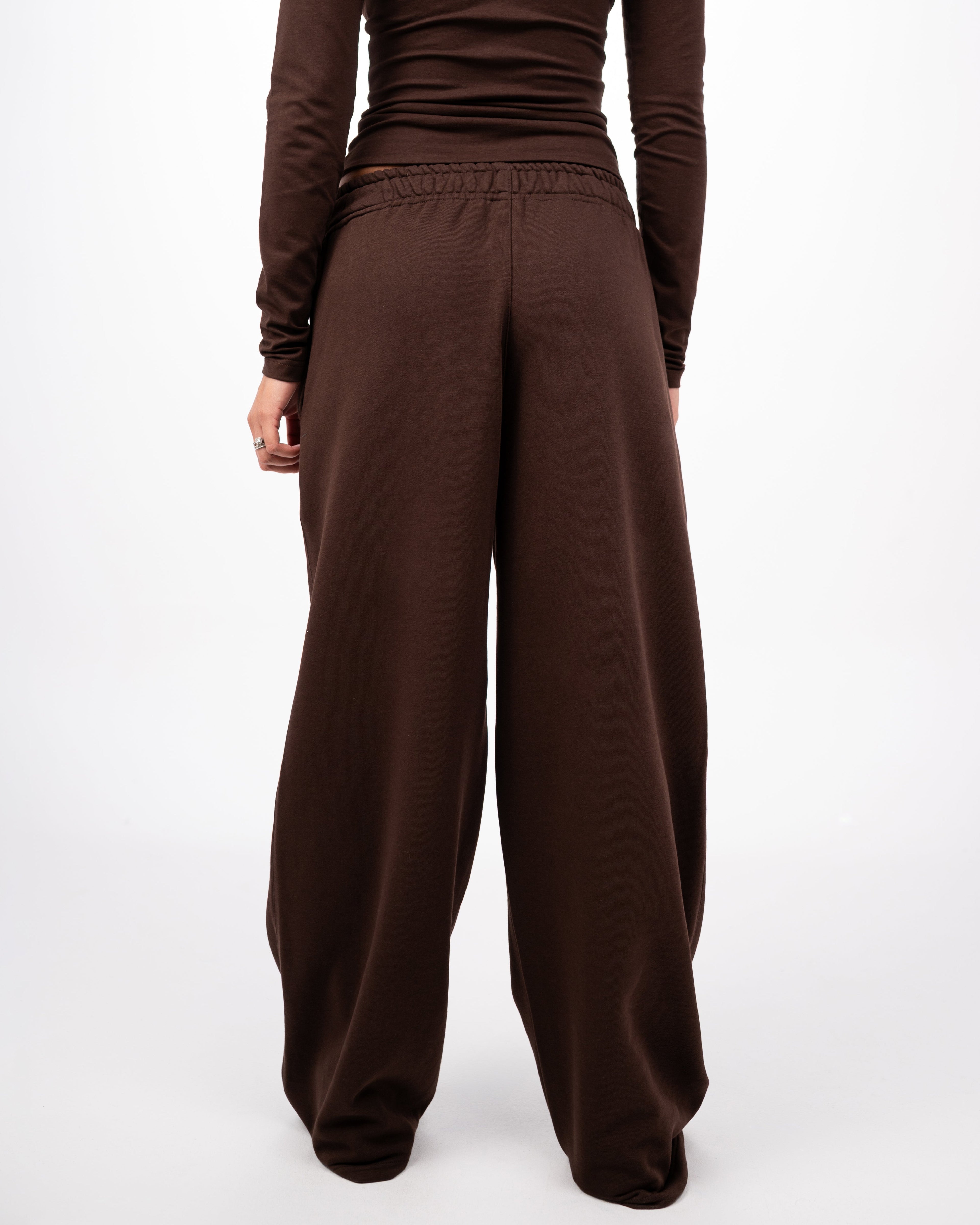 THE FLOW SWEATS - BROWN