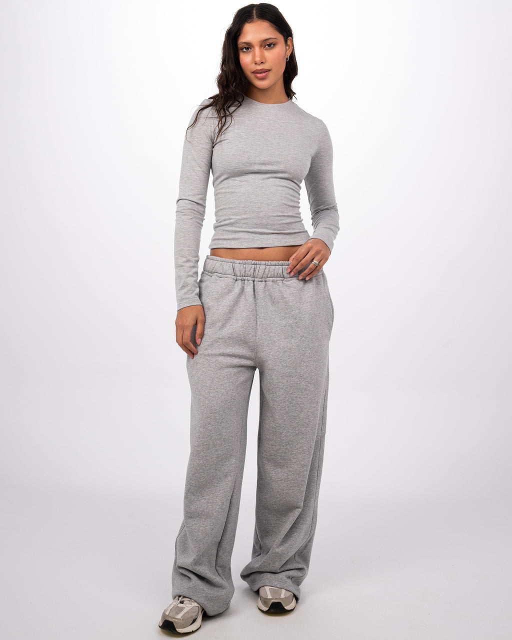 THE FLOW SWEATS - GREY