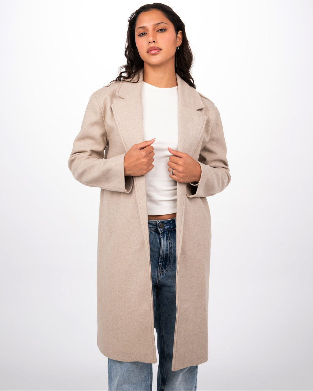THE CLASSIC COAT - BEIGE