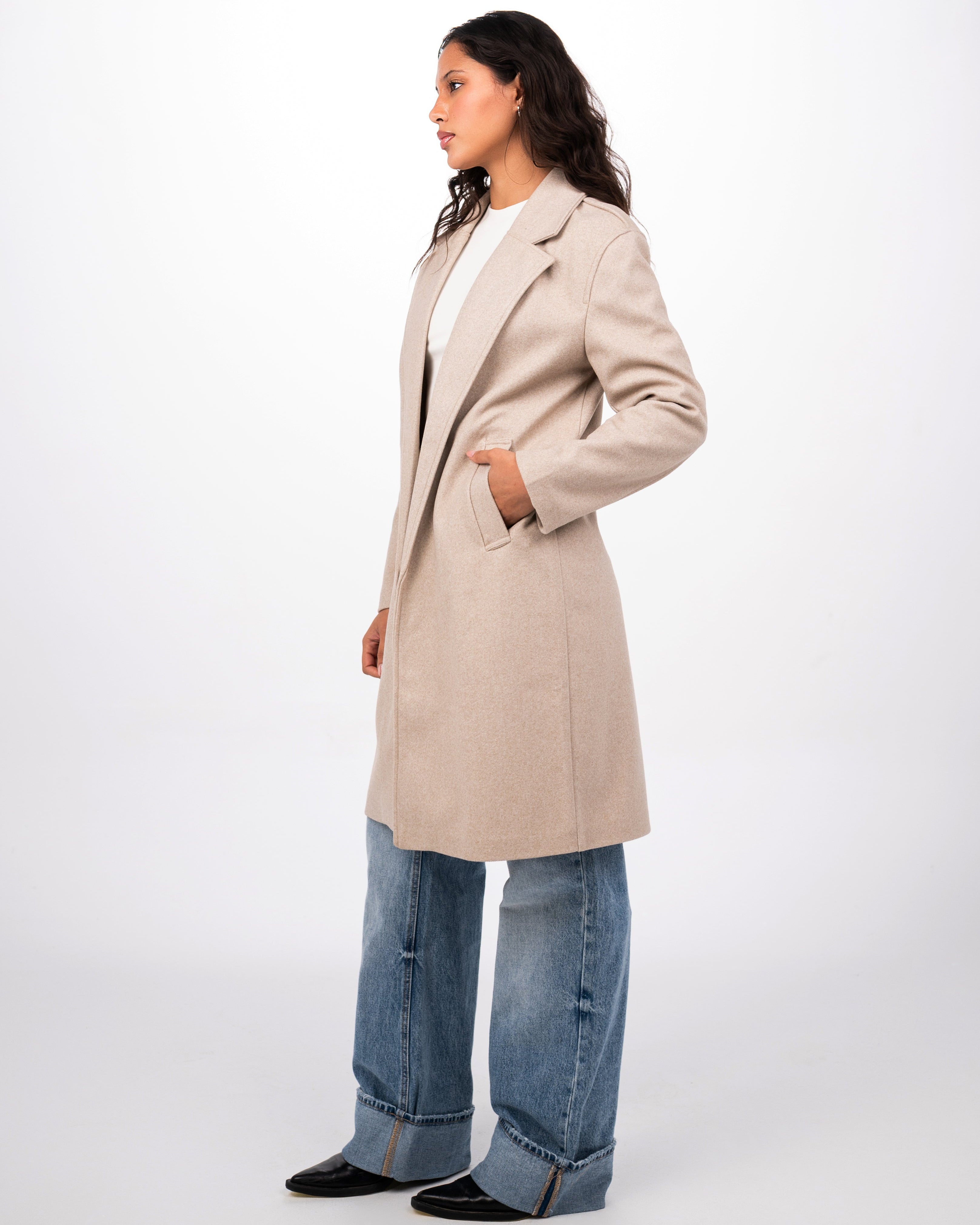 THE CLASSIC COAT - BEIGE