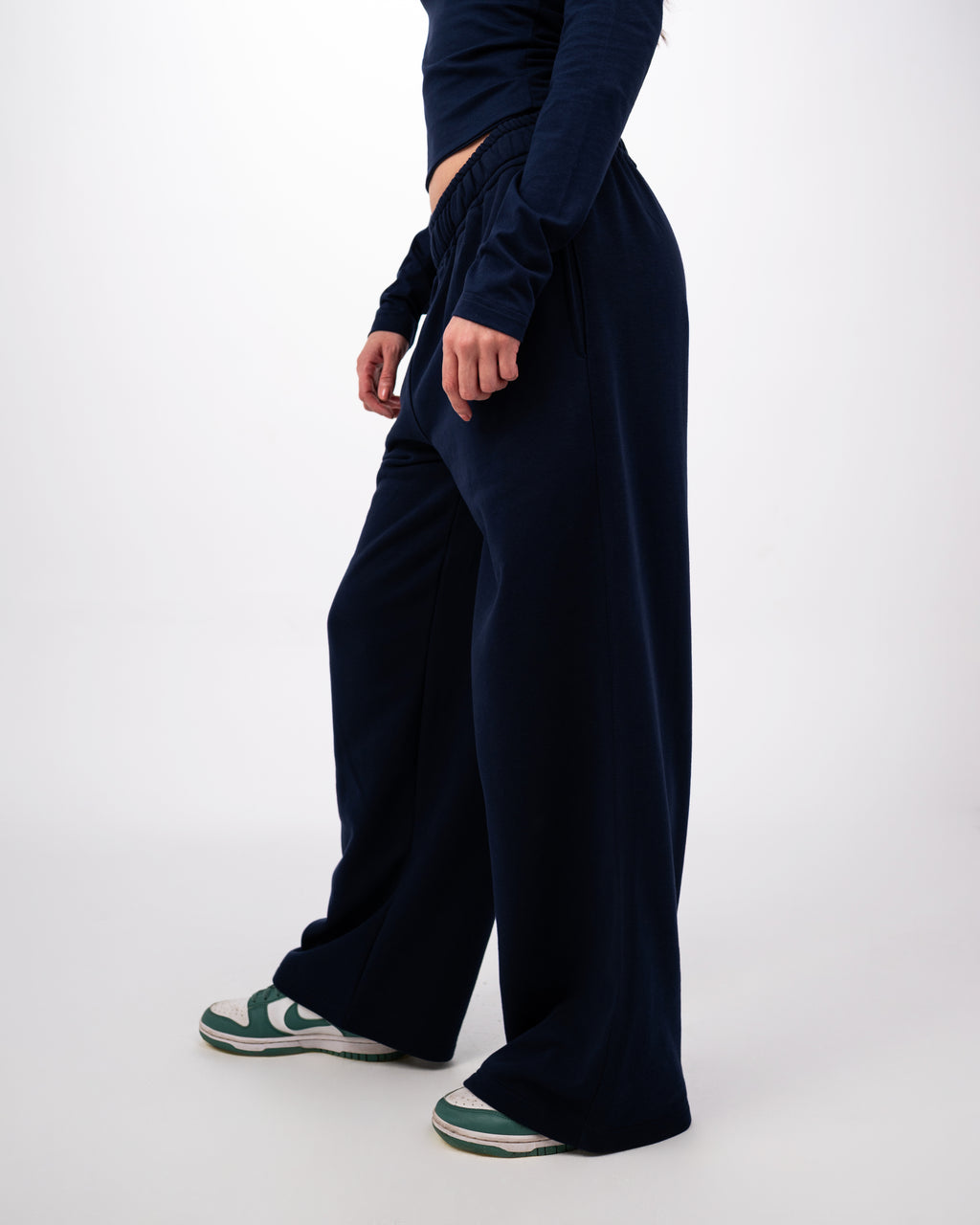 THE FLOW SWEATS - NAVY