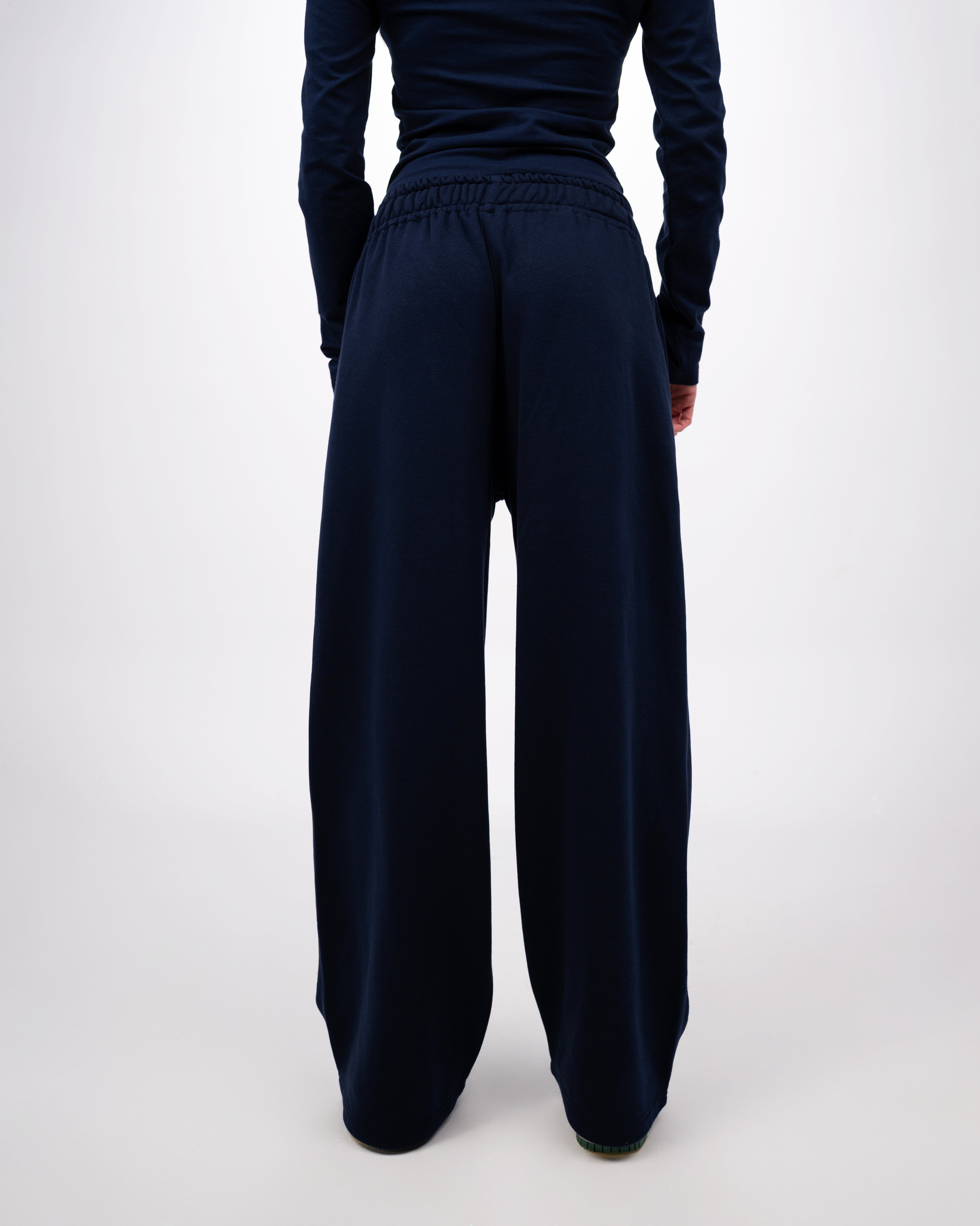 THE FLOW SWEATS - NAVY