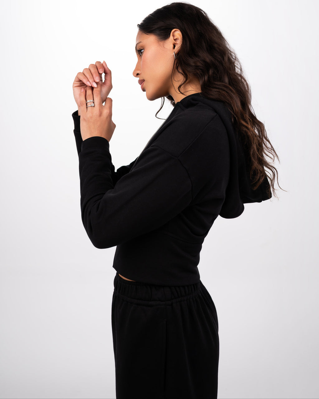 CONTOUR CROPPED JACKET - BLACK