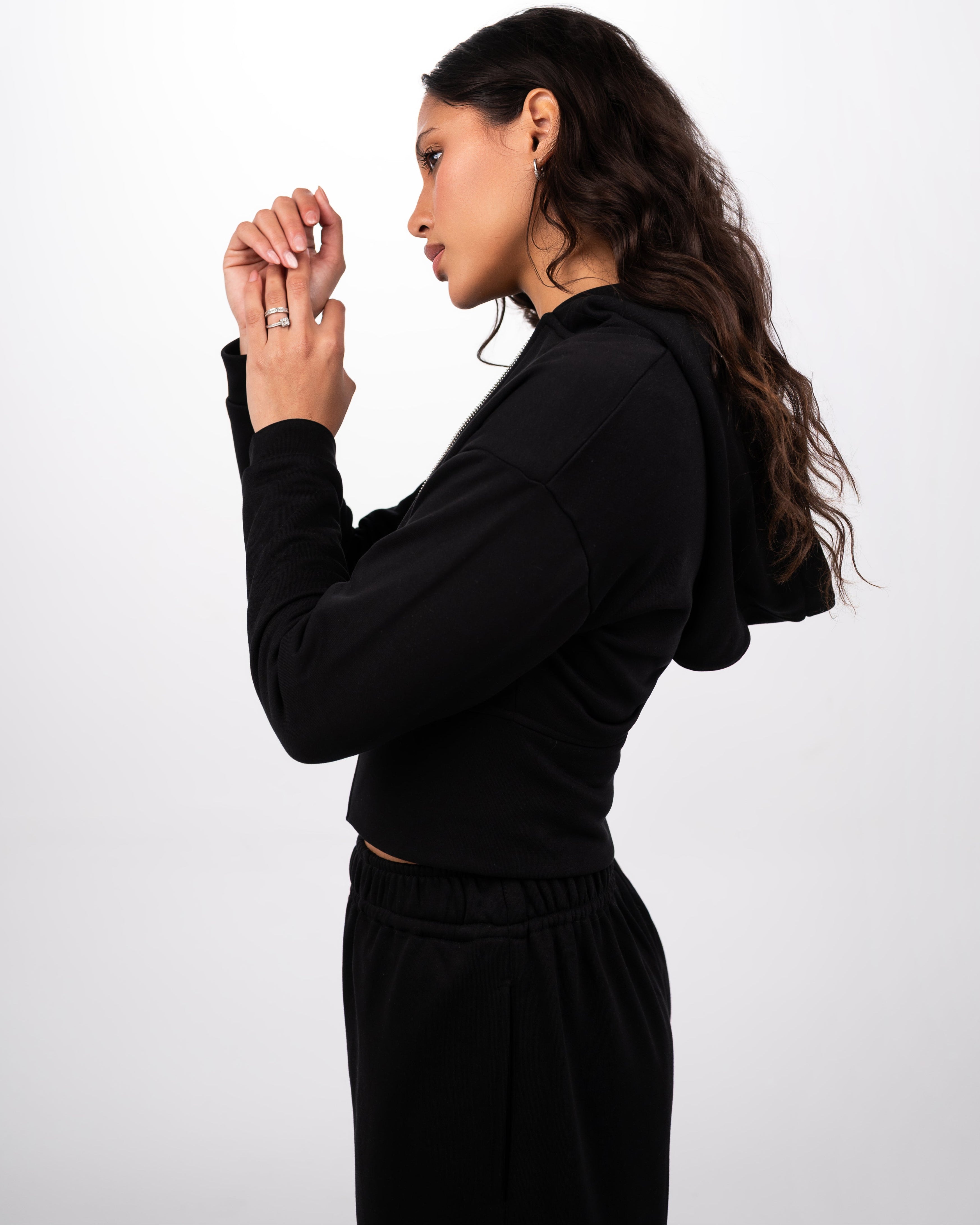 CONTOUR CROPPED JACKET - BLACK