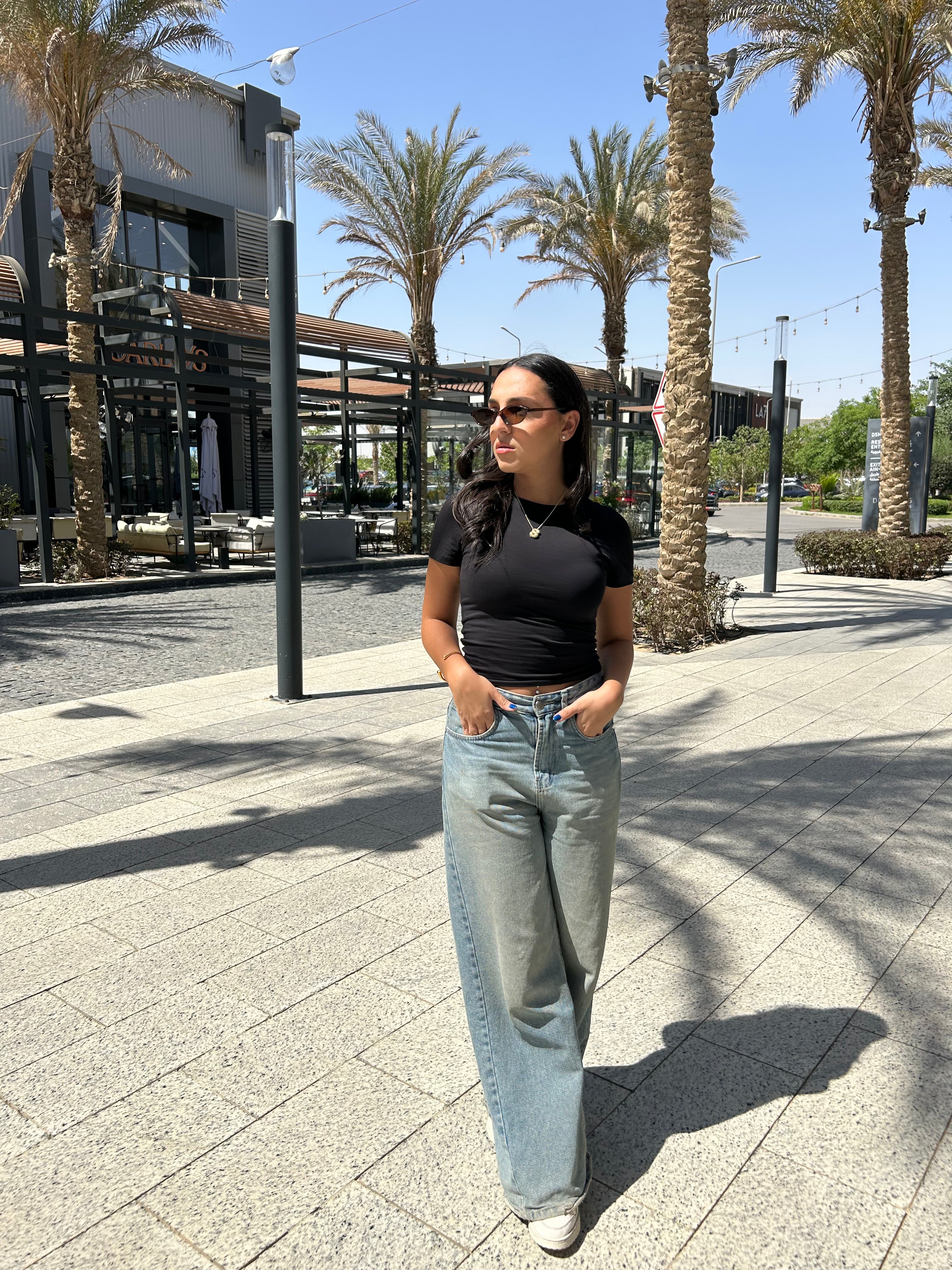 SculptHER Round Black Top