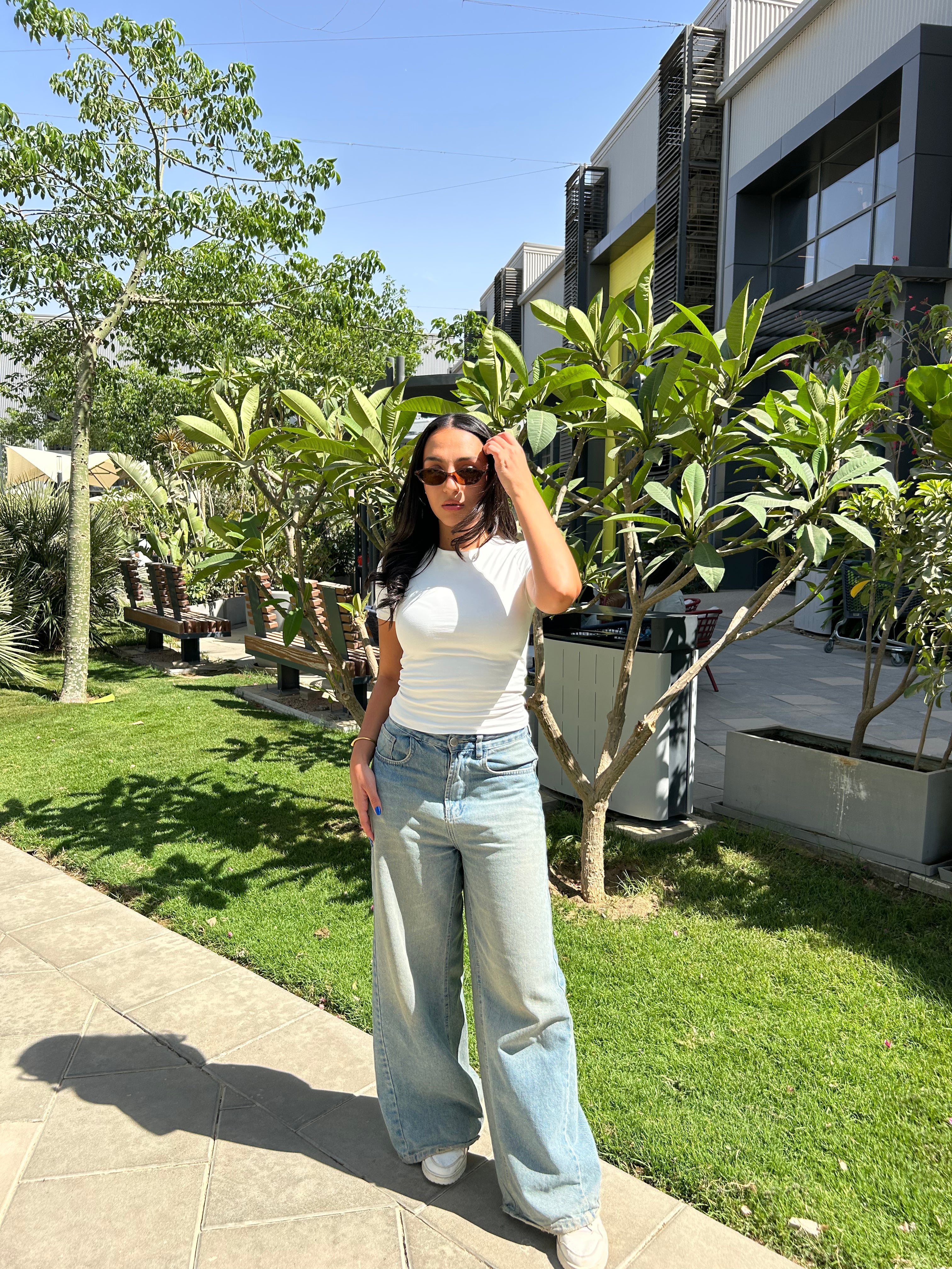 SculptHER Round White Top