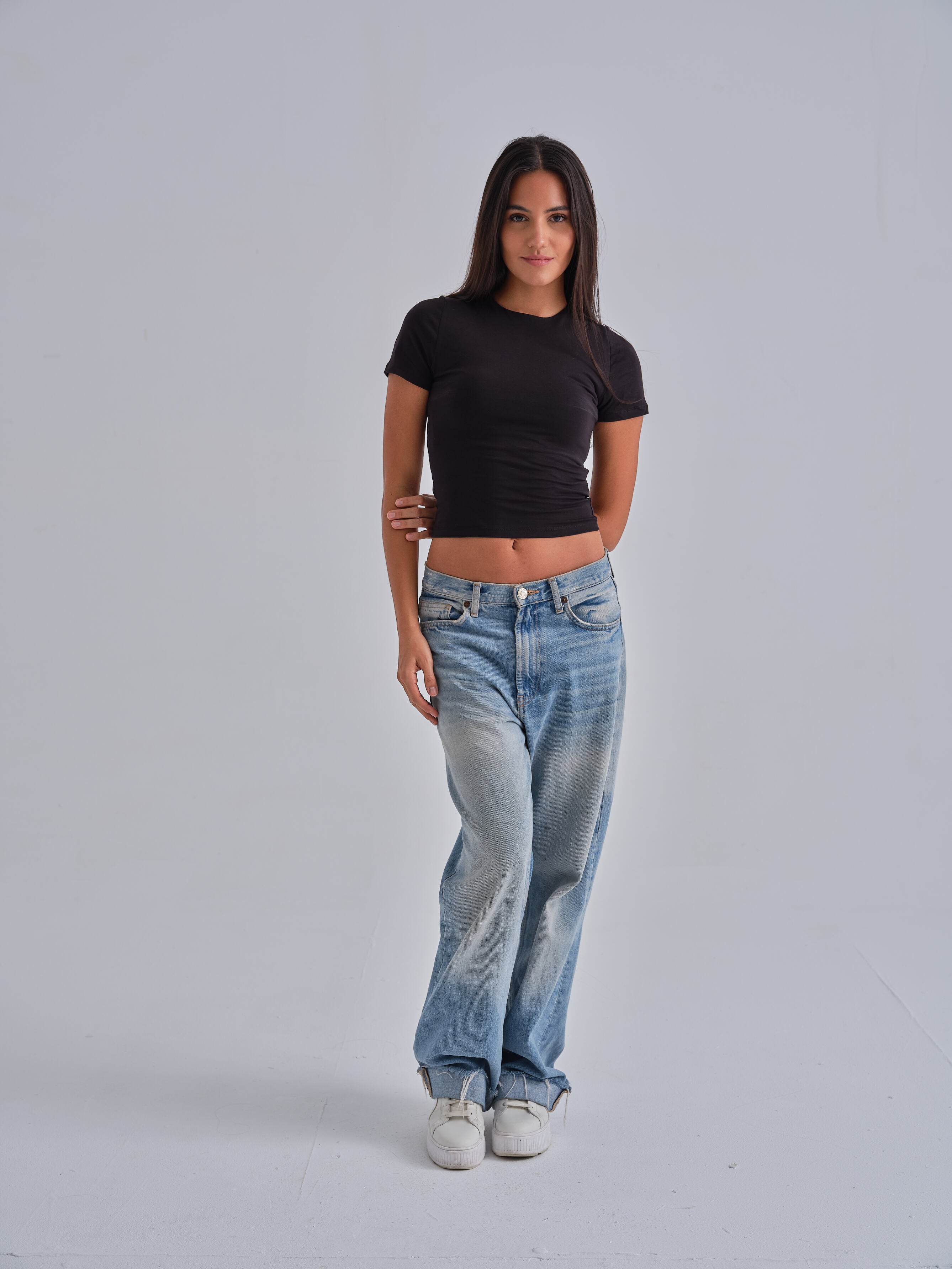 SculptHER Round Black Top