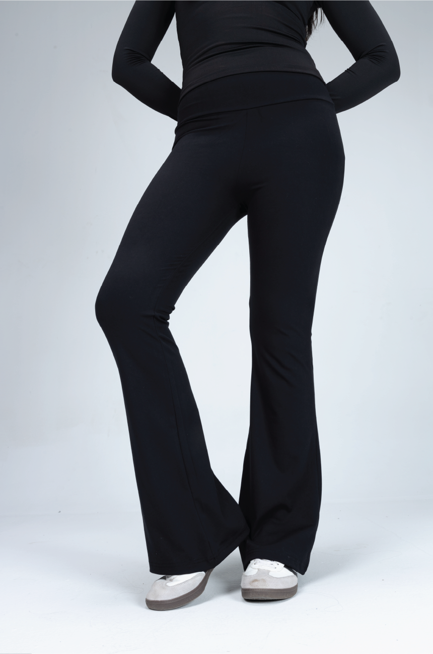 BLACK YOGA PANTS